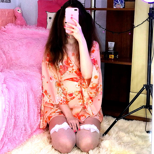 tiny.eviluv instagram image archive image
