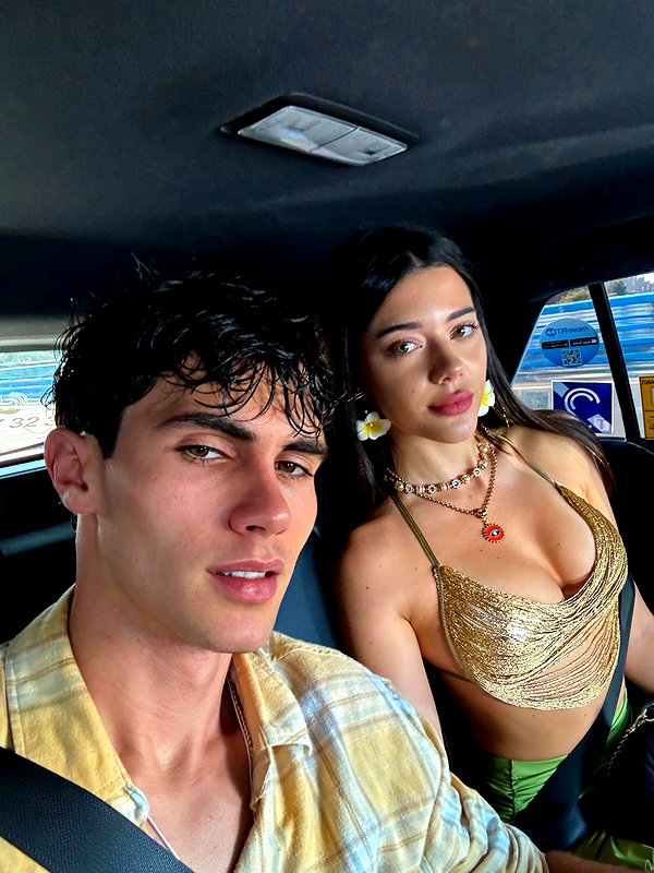 vanessa.rhd instagram image archive image