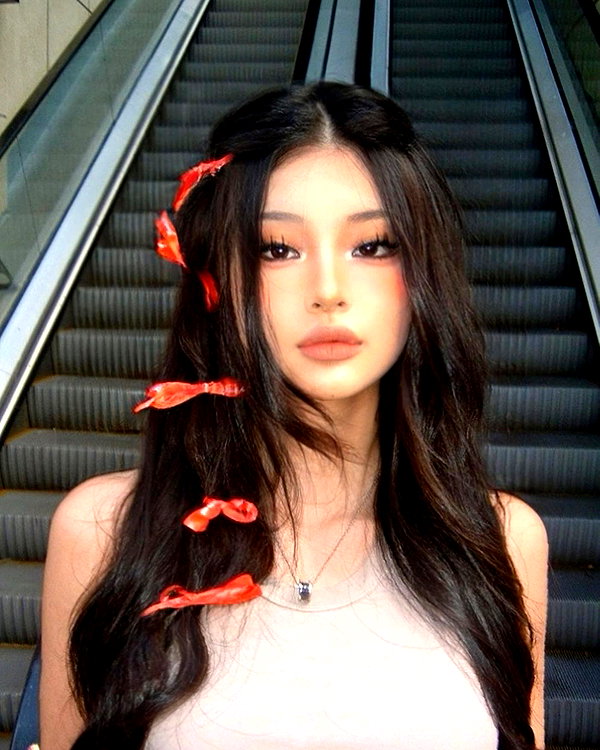 ll.lu1s instagram image archive image