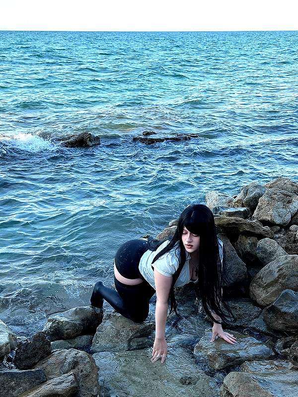 andasrose instagram image archive image