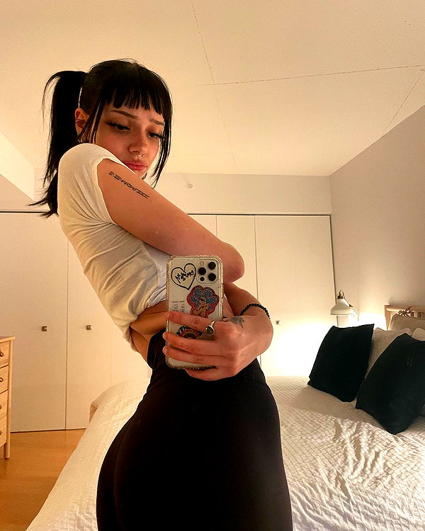 kaitfuckinglyn instagram image archive image