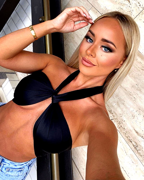 allieauton instagram image archive image