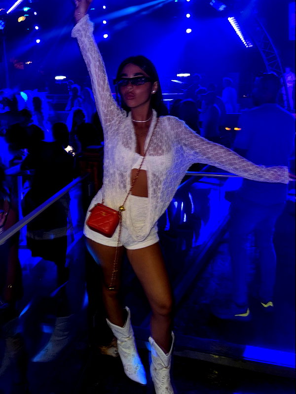 lian_sabag8 instagram image archive image