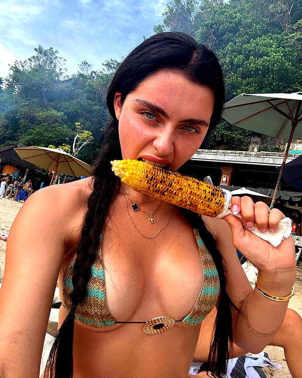 laurenhamden instagram image archive image