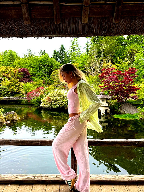 maya.keyy instagram image archive image