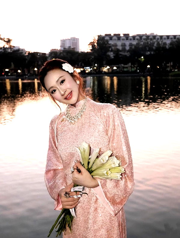 lyhythuedoxinh instagram image archive image