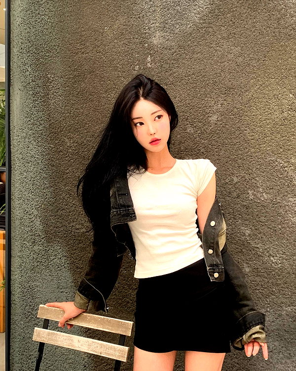 daxbin instagram image archive image