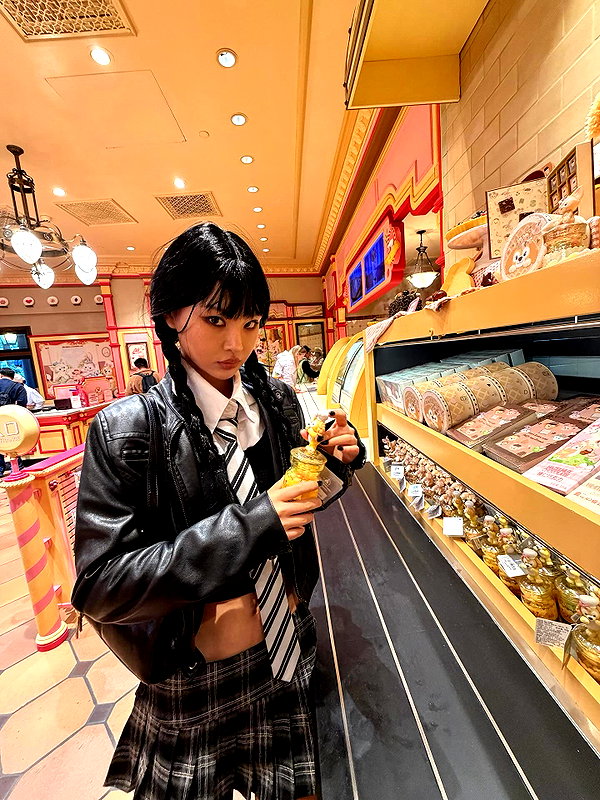 ll.lu1s instagram image archive image