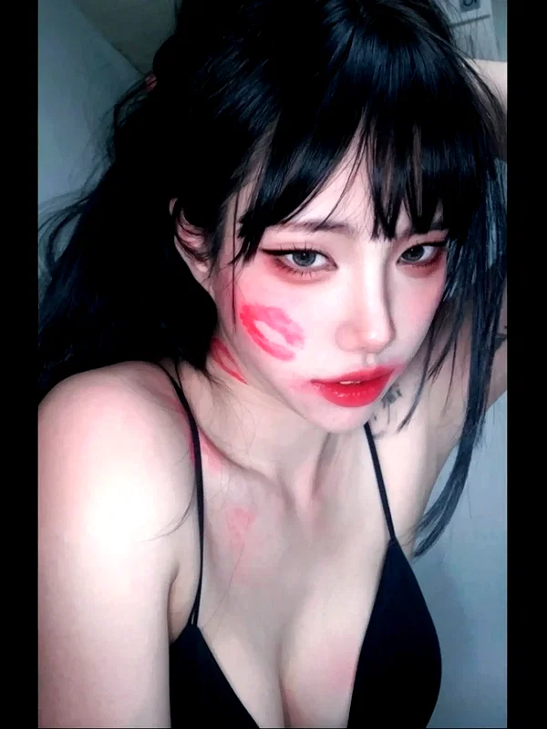 bora__look instagram image archive image