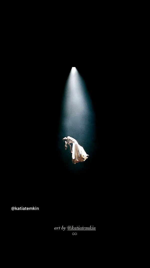 arianagrande instagram image archive image