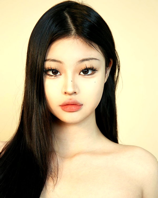 ll.lu1s instagram image archive image
