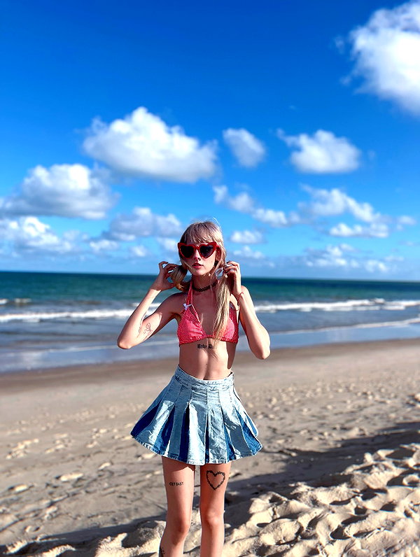 jadelaverne instagram image archive image