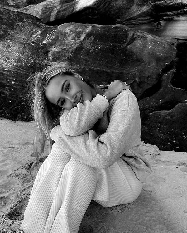 0emmamac instagram image archive image