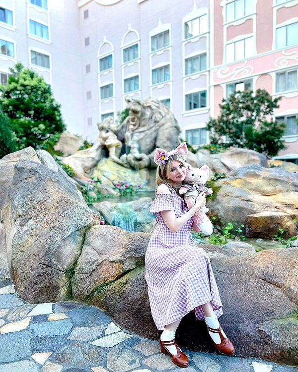peachmilky_ instagram image archive image