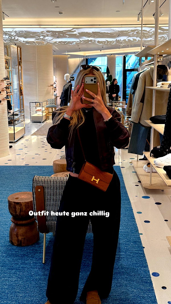 alexis.blond instagram image archive image