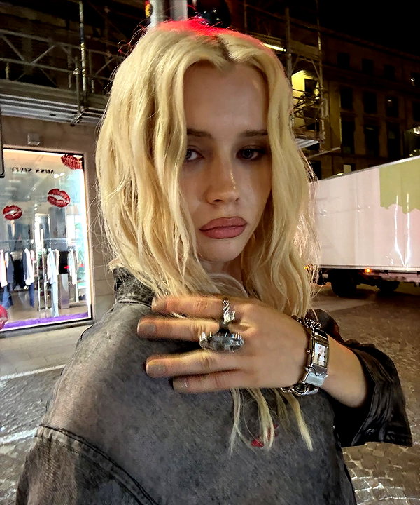 girlcalledluca instagram image archive image