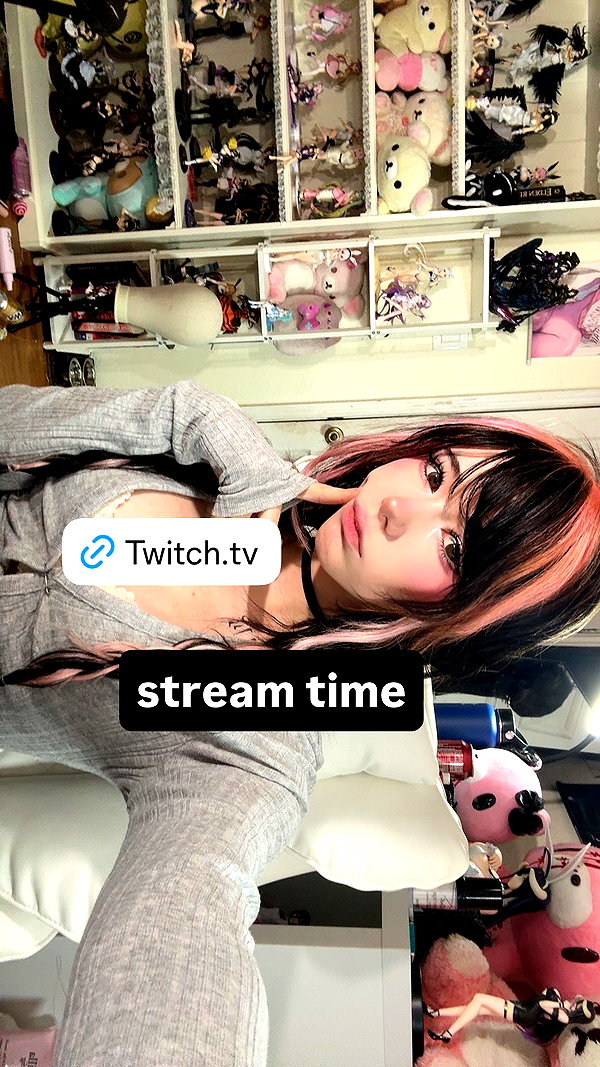Archived image from @ashisbees on Instagram