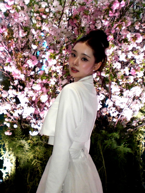dear.zia instagram image archive image