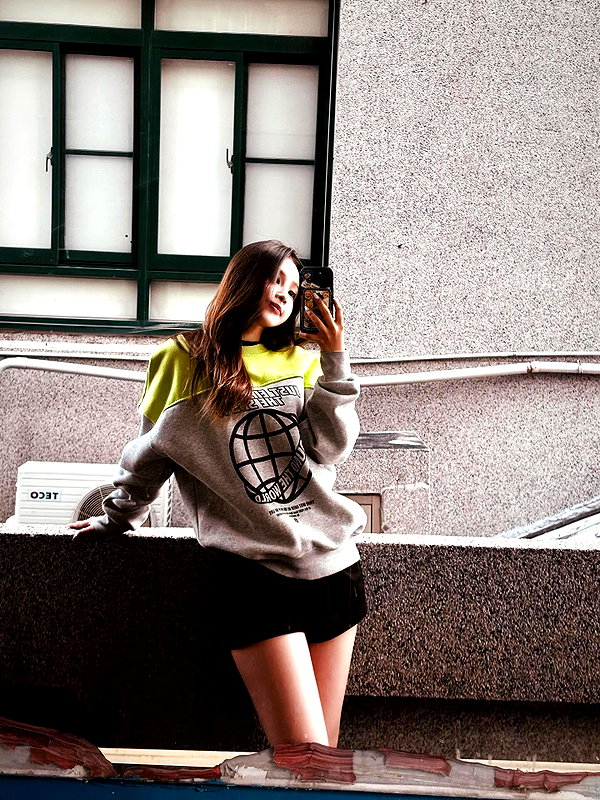 e.shao_417 instagram image archive image