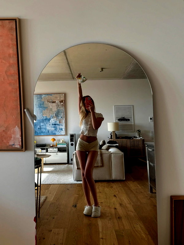 lilih instagram image archive image
