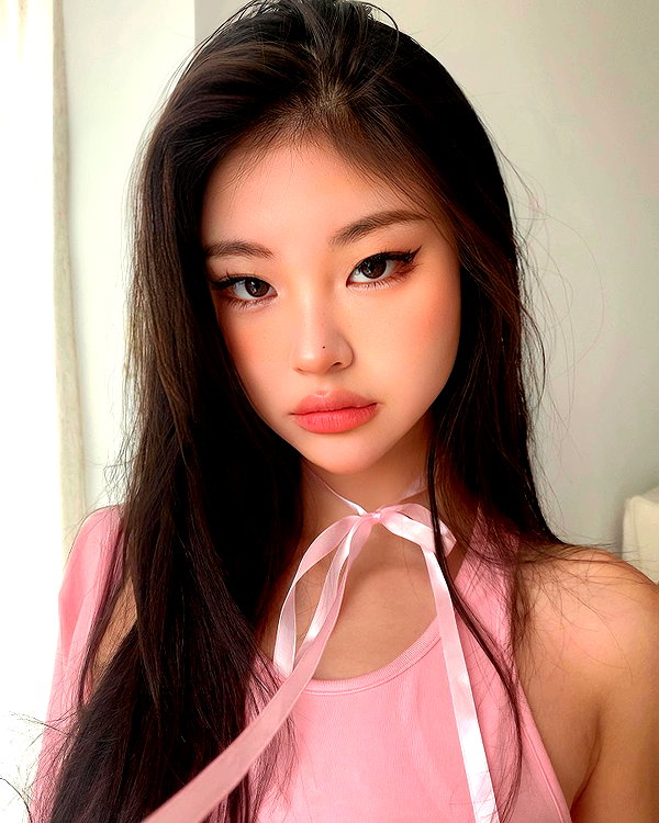 ll.lu1s instagram image archive image