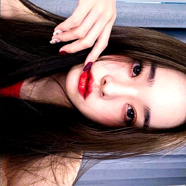 dear.zia instagram image archive image