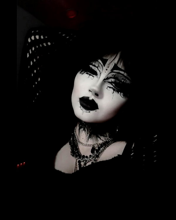 darkblueyoshii instagram image archive image