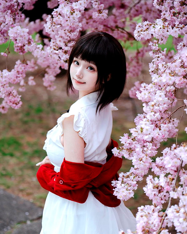 xier_cos instagram image archive image