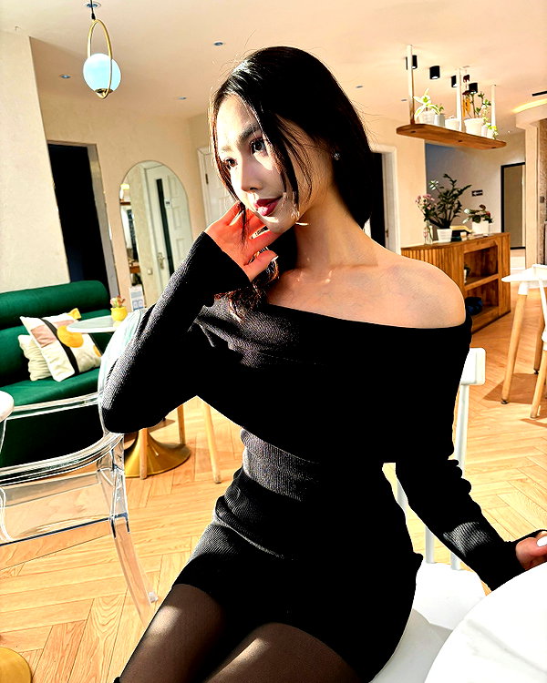 indra0102_ instagram image archive image