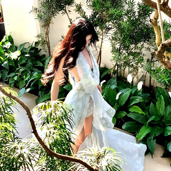 lyhythuedoxinh instagram image archive image