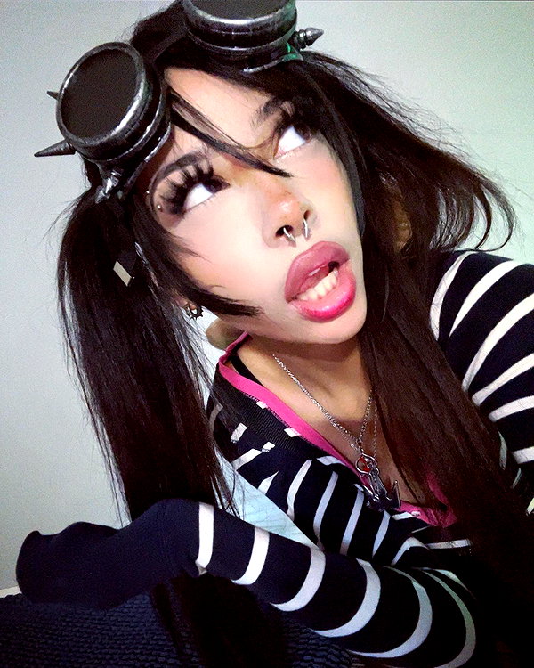 twodollie instagram image archive image