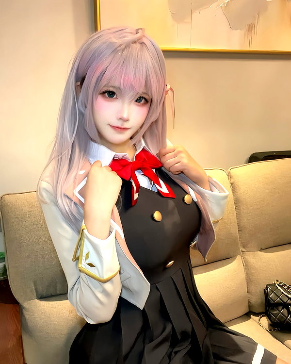 gallery_cosplayer instagram image archive image