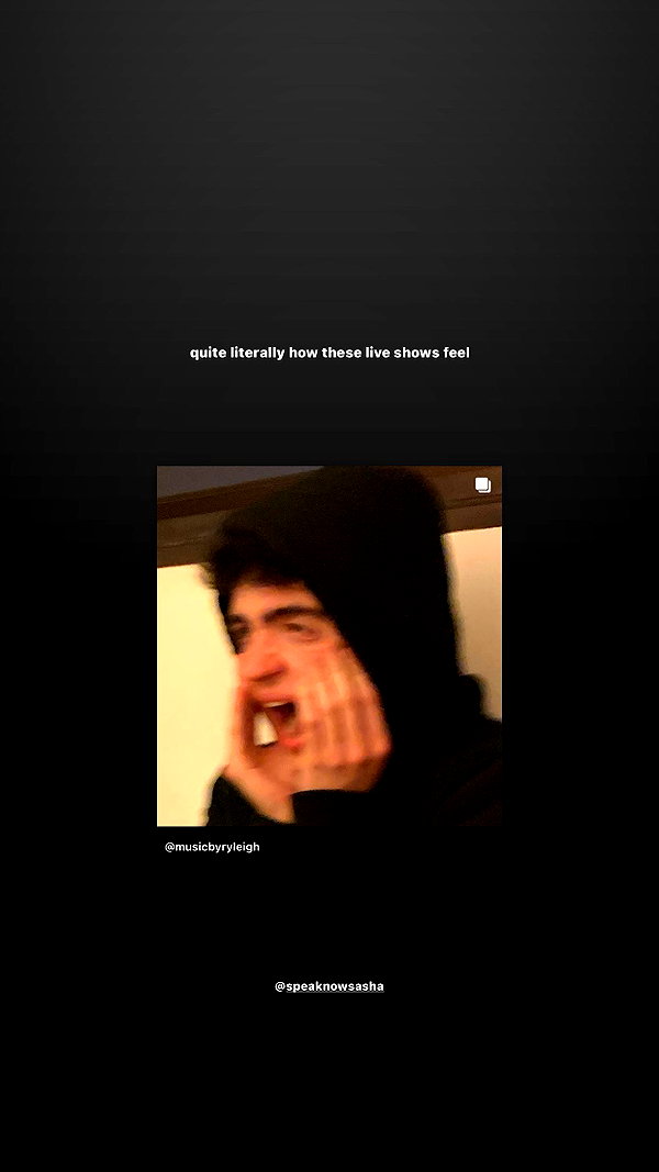 arianagrande instagram image archive image