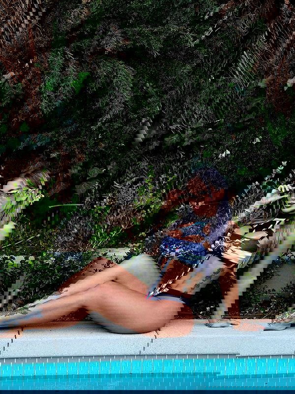 itshayleydavies itshayleydavies archive image