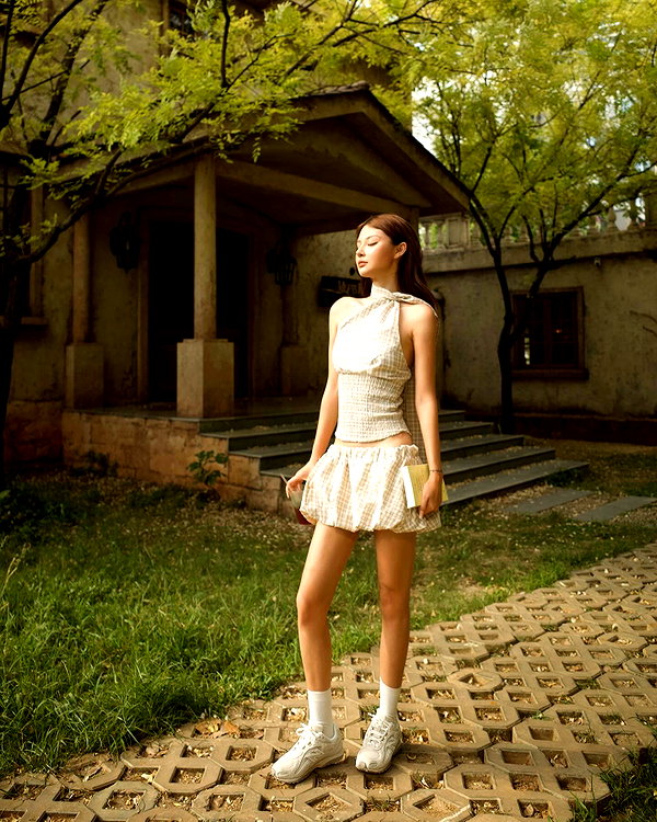 ll.lu1s instagram image archive image