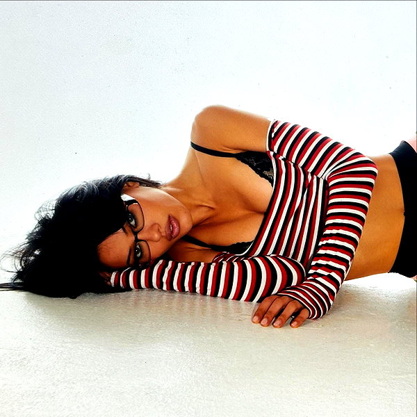 leonanaomii instagram image archive image