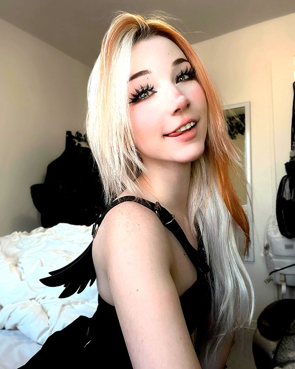 danielle.mercedie instagram image archive image