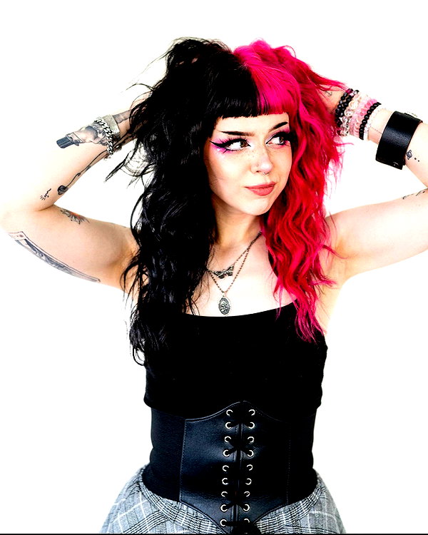 yeahimcaroline instagram image archive image