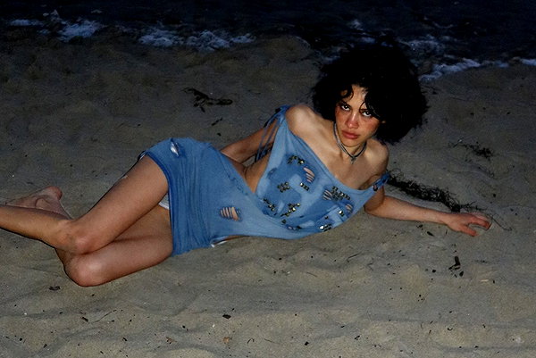 leonanaomii instagram image archive image