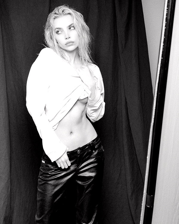 anya4everr instagram image archive image