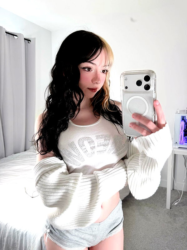 mia4rentz instagram image archive image