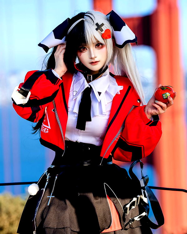 miee_cos instagram image archive image