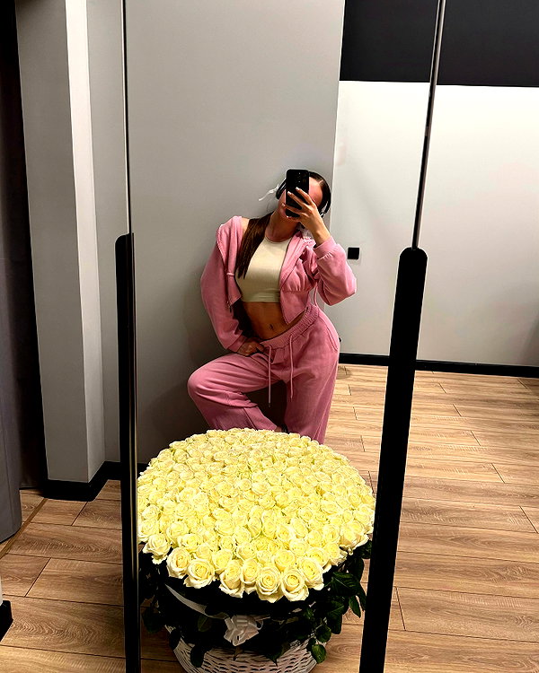 ariana_vomi instagram image archive image