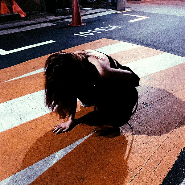 Archived image from @heroineseen on Instagram