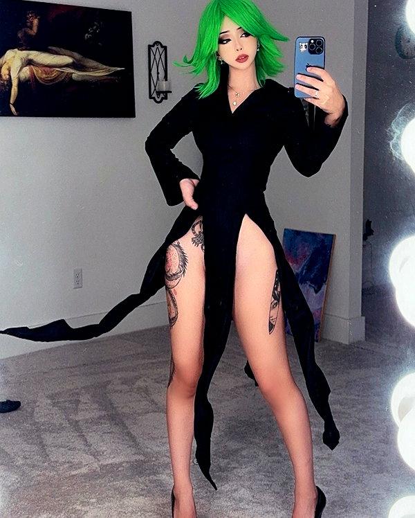 ellaexplicit_ instagram image archive image