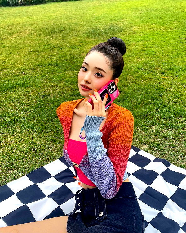 dear.zia instagram image archive image