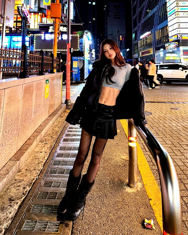 ll.lu1s instagram image archive image