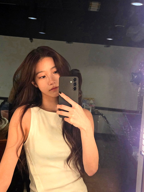 zuhazana instagram image archive image