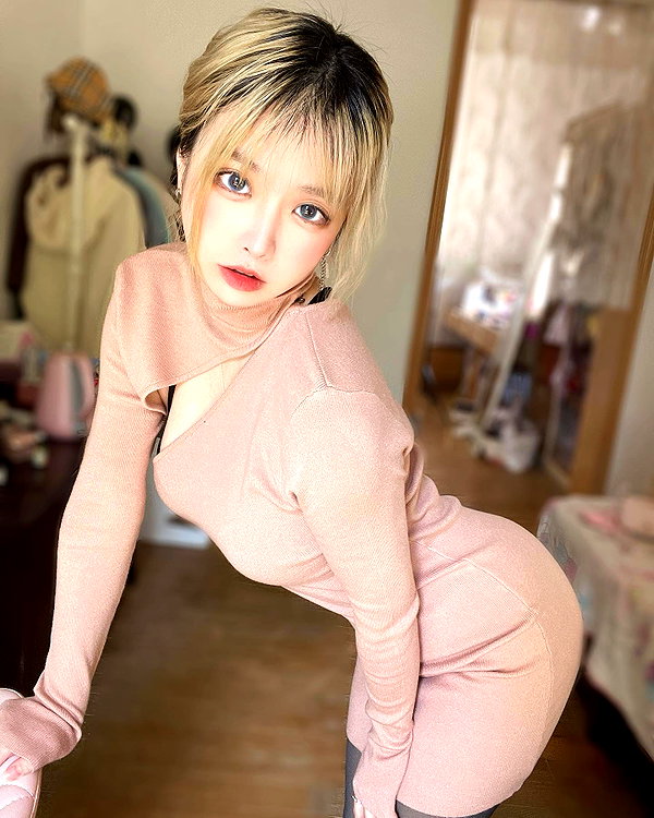 erokochiba instagram image archive image