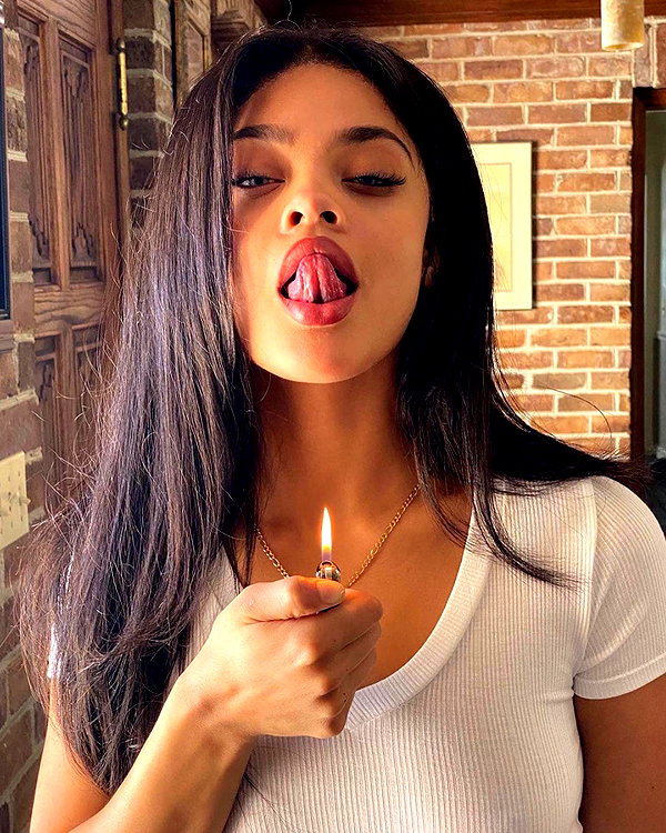 baddiesessence instagram image archive image
